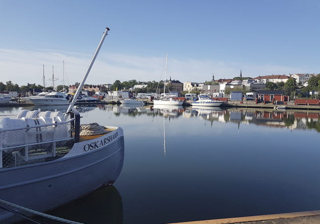 Båtar i hamnen.