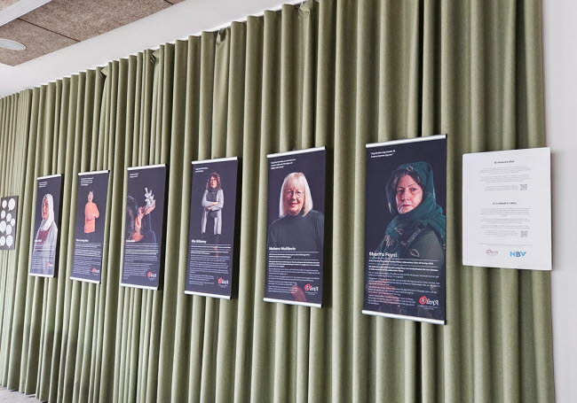 Utställningen Kvinnors röst, porträtt av kvinnor och deras berättelser.