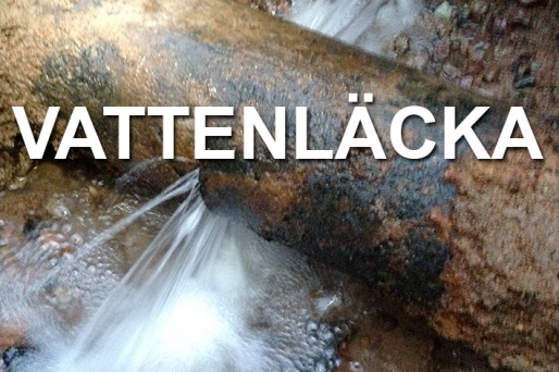 Vattnet forsar ut ur ett rör och över bilden står texten vattenläcka.