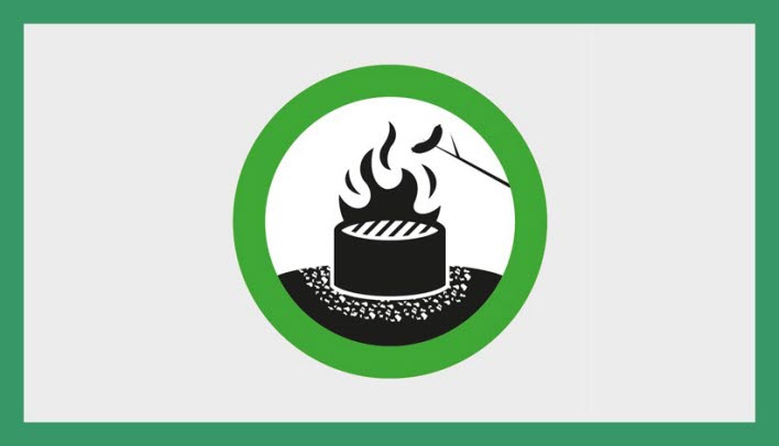 Symbol för eldningsförbud upphör: en grön ram med en tecknad grill som brinner. 